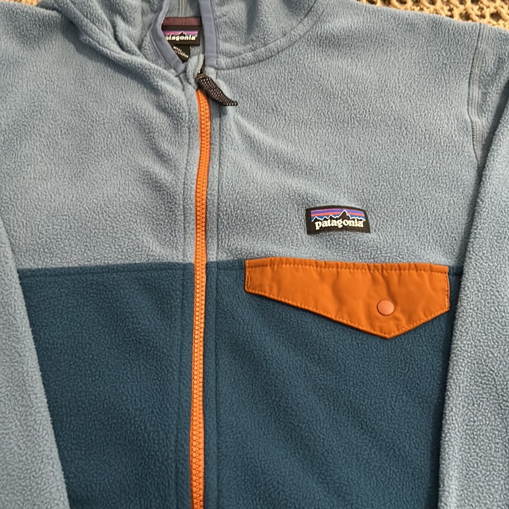 Patagonia Kids Fleece Jacket in Blue and Orange - Picture 3 of 4